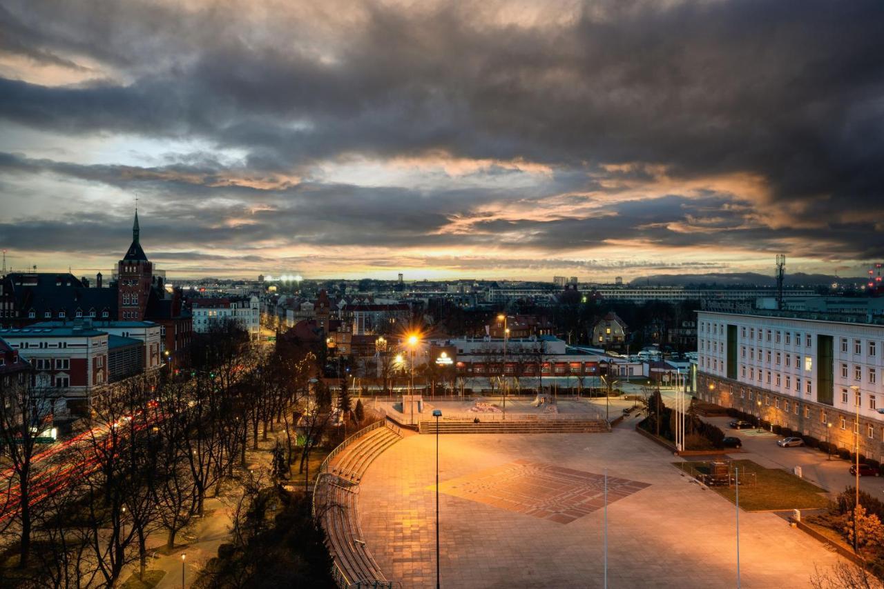 Kairos Apartments - Gold - Darmowy Parking, Scisle Centrum Gliwice Kültér fotó